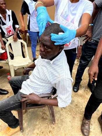 Elections: Thugs invade Lagos polling units, smash bottles on voter’s head