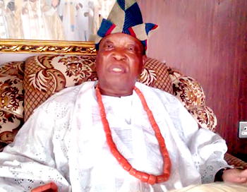 Leadership tussle: Hoodlums sack Ondo monarch from palace
