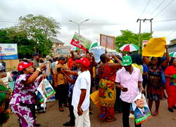 PDP protesters vow to keep occupying Enugu INEC office until Mbah is declared winner