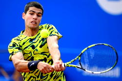 Alcaraz keeps title defence on track in Barcelona