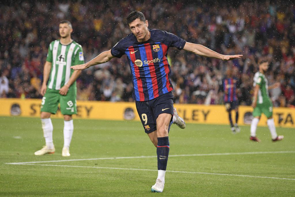 Lewandowski to Leave Barcelona, Saying “Mission Complete”