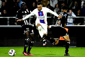 Mbappe brace edges PSG closer to Ligue 1 title