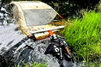 Corpse of US missing teacher found in submerged car