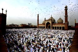 Eid-al-Fitr: Saudi sights moon, declares Friday for Sallah