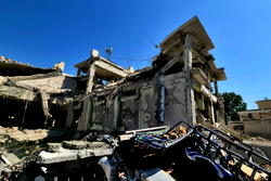 Twin blasts kill 17 in Pakistan