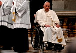 Pope back from illness, expected for Easter Mass