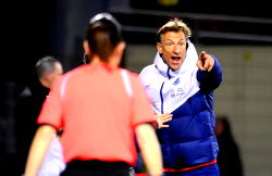 French women win on new coach Herve Renard’s debut