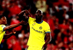 Inter close in on UCL semis with solid win at Benfica