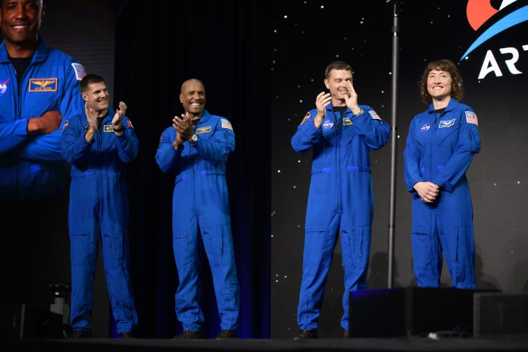 First Woman Black Astronaut To Make 2024 Flight Around Moon Vanguard   Astro 768x512 