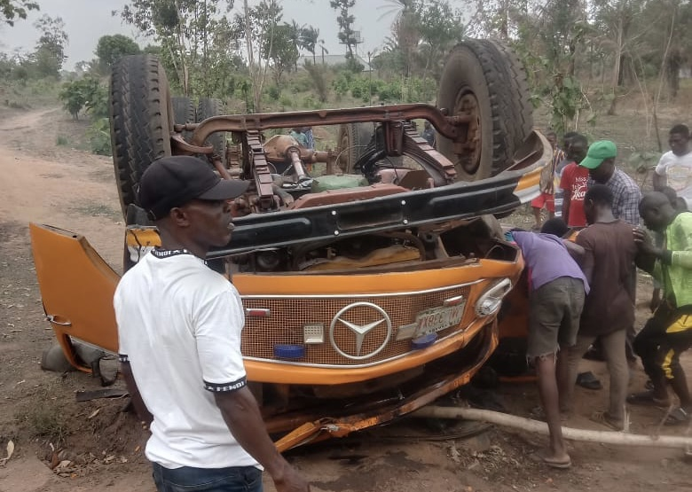 image 394 5 dead, 24 injured in C/River auto crash