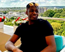 John Donbilly, the fast rising Nigerian artiste with a difference