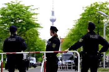 German police arrest seven IS terrorist group’s financiers