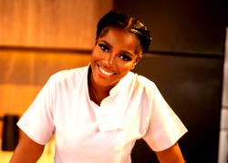 On eve of transition, Nigerian chef cooks up a storm