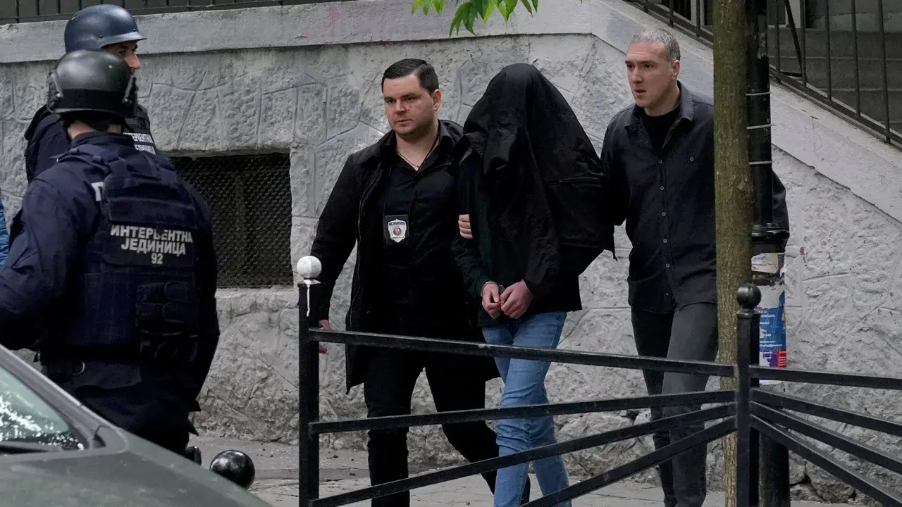 13-yr-old shoots dead eight children, security guard in Serbia