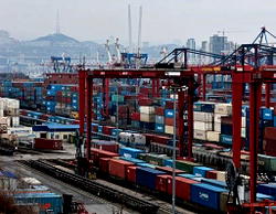 Markets slip on disappointing Chinese trade figures
