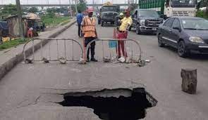 Failed bridge: Lagos, shuts, diverts traffic at Ijora axis indefinitely