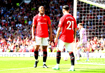 Man Utd beat Wolves 2-0 to bounce back from consecutive defeats 