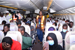 Sudan: First group of Nigerian evacuees arrive Abuja