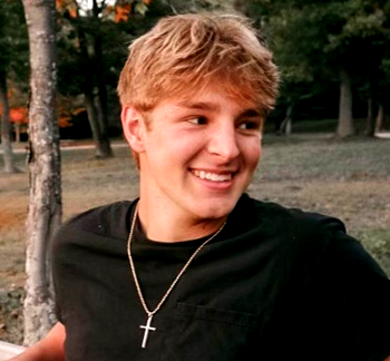 17-yr-old American commits suicide after extortion by 3 Nigerians