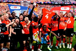 Luton Town promoted to Premier League