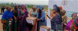 Tinubu’s wife donates over 5000 food items to Abuja IDPs