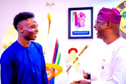 ‘My favorite Arsenal player’, Sanwo-Olu hosts Bukayo Saka; gets signed jersey