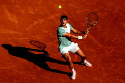 Djokovic, Alcaraz attempt to reach French Open last 16 as Pegula exits