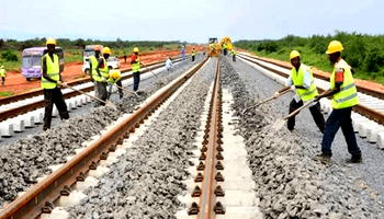 Dockyard railway crossing poses danger to users