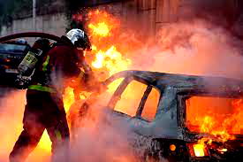 Fresh protests hit France as police kill teenager