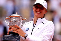 Swiatek fights off Muchova in thriller for third French Open title