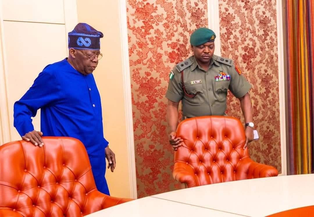 Tinubu holds first meeting with security, intelligence chiefs
