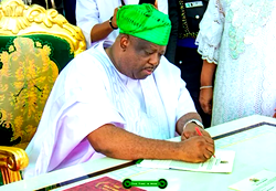 Gov Muftwang swears in 17 Local Government transition chairmen