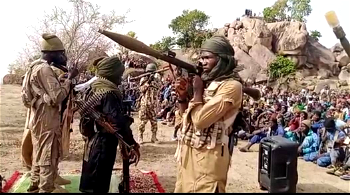 Residents flee as Boko Haram invade military base in Niger community