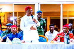 Alaba Market: Uzodimma intervenes, meets Igbo traders in Lagos