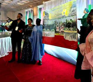 Fola David’s ‘Live Painting’ excites audience at President Tinubu’s inaugural ball