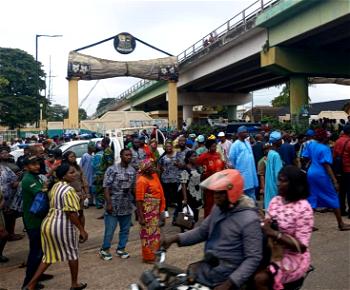Update: Oyo workers barricade govt secretariat over deductions, palliatives, allowances
