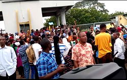 Protest in Osun Poly over sack of Rector