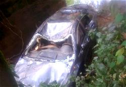 Osun: Two bodies recovered after car plunges into river