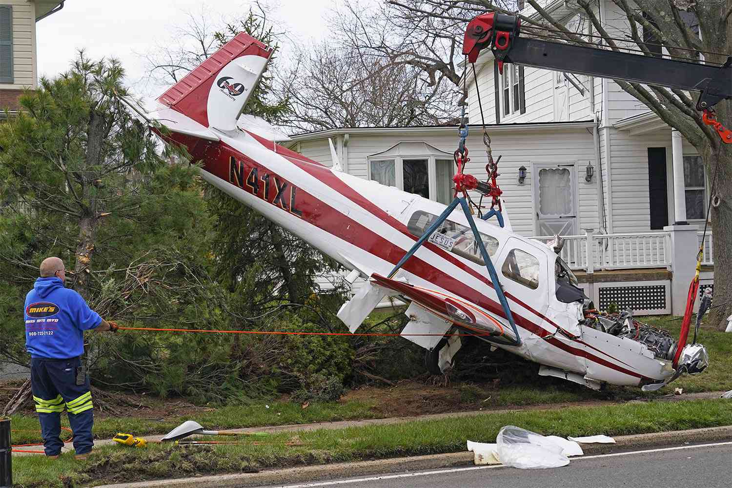 Small planes collide near Las Vegas, killing all four on board