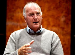 Trevor Francis, Britain’s first £1m footballer, dies at 69