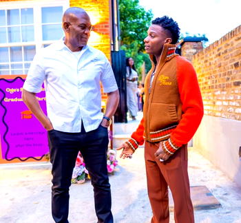 ‘In this life, have money’ Reactions as Wizkid attends Tony Elumelu’s daughter’s graduation party