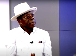 Rowdy session in Senate over Oshiomhole’s looting comment