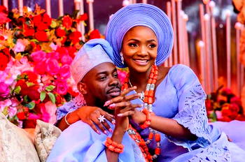 Why I chose to date Adekunle Gold — Simi