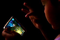 China curbs children from using smartphones, internet at night