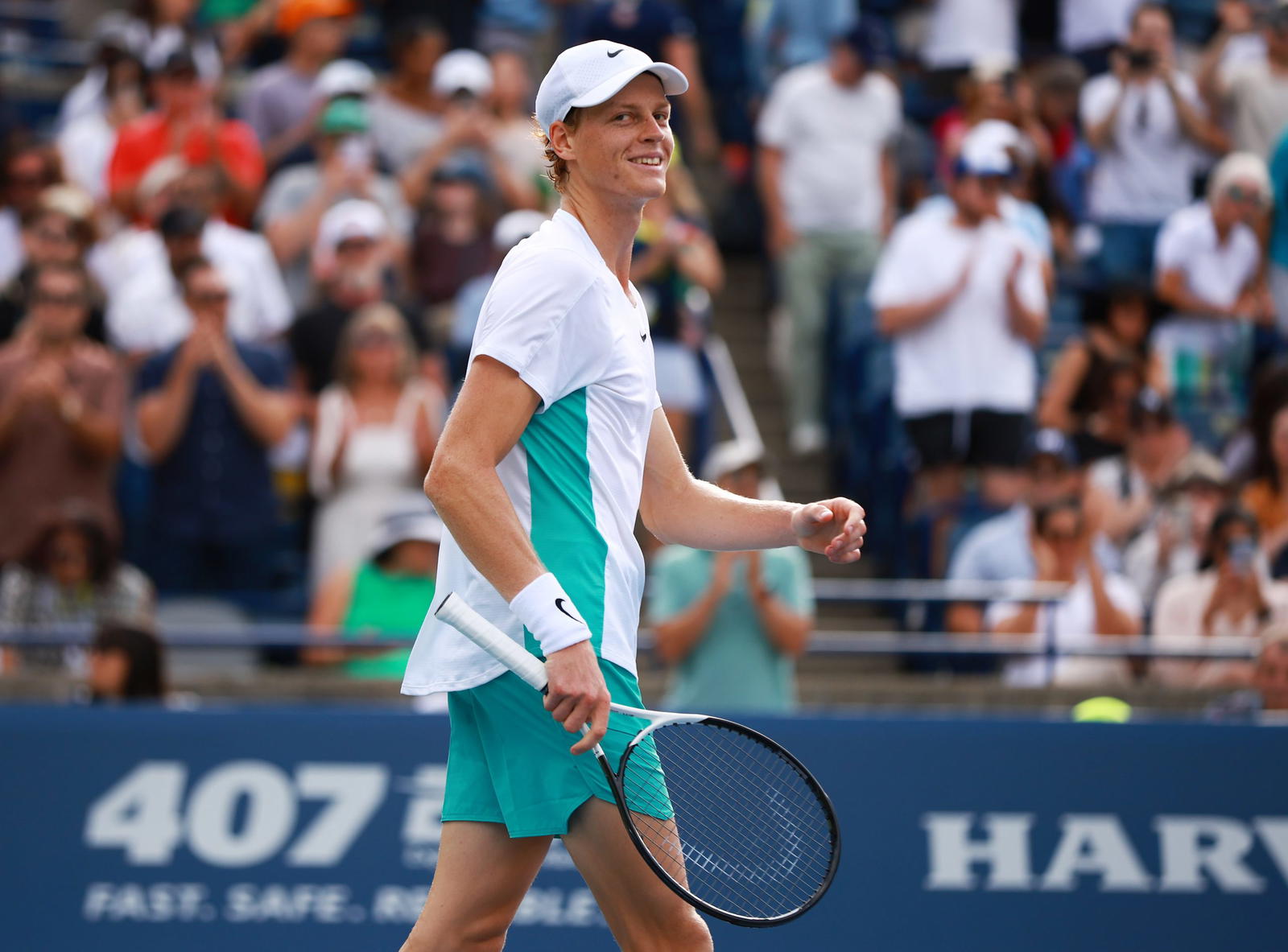 Sinner closes in on top five after Toronto triumph
