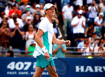 Sinner closes in on top five after Toronto triumph