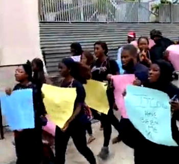 VIDEO: House officers in Lagos hospital protest as colleague, Ovwaere Diaso dies in elevator accident 