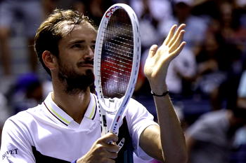 Medvedev powers into US Open second round
