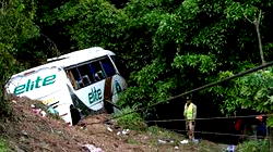 15 dead as bus carrying migrants crashes in Mexico
