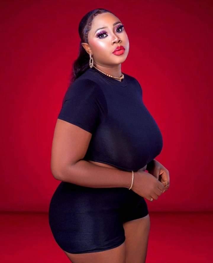 People are jealous of my large boobs, Instagram sensation, Hope Effiong